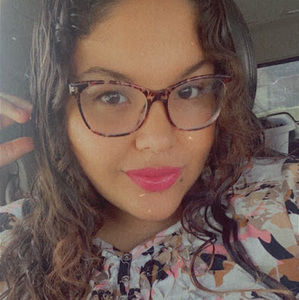 Meet your Posher, Violeta